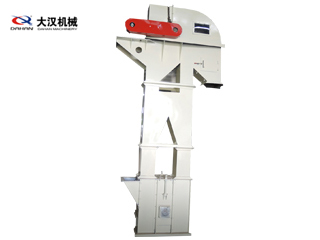 牽引構件是鍛造環鏈，輸送量可達365m3/h，可提升50m